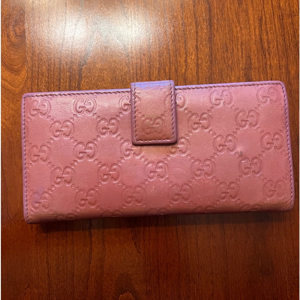 GUCCI Guccissima Leather Continental Wallet - Pink